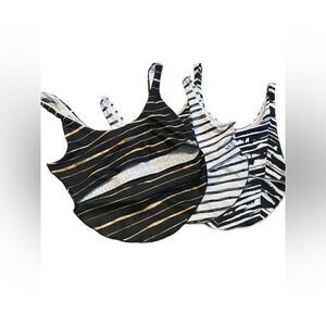 NKD X MVMNT lot medium x3 Tops